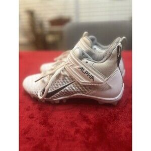 Nike Boys 4Y Alpha Menace Pro 2.0 MID Detachable Football Cleats CK4277-100